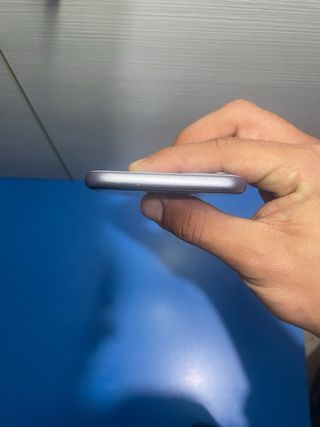 iPhone 11 Morado para piezas