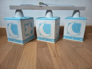 Lámpara infantil de techo.