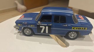 Maqueta Renault 8 Gordini 1/18 Solido