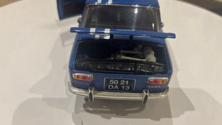 Maqueta Renault 8 Gordini 1/18 Solido