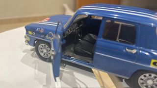 Maqueta Renault 8 Gordini 1/18 Solido