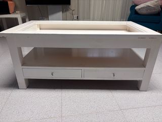 Mesa de centro blanca sin cristal