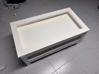 Mesa de centro blanca sin cristal