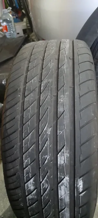 Neumático 215/55R16 97W XL