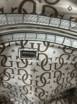 Borsa Guess effetto coccodrillo verde