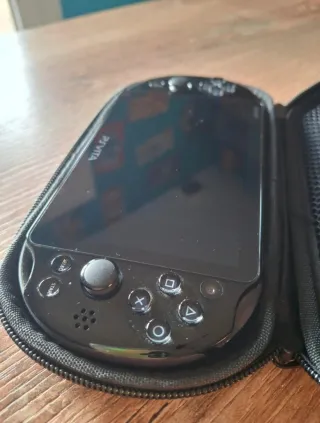 PlayStation vita slim