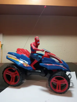 Quad Spiderman teledirigido 2010 Marvel