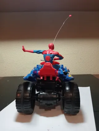 Quad Spiderman teledirigido 2010 Marvel