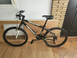 Bicicleta Merida Matt 26 Negra