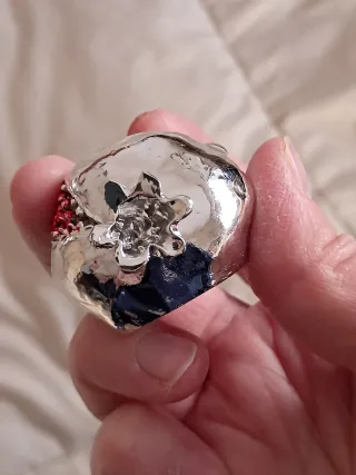 Melograno in gesso decorativo