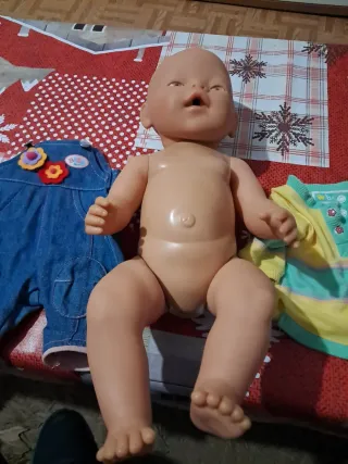 Muñeco Baby Born con Ropa