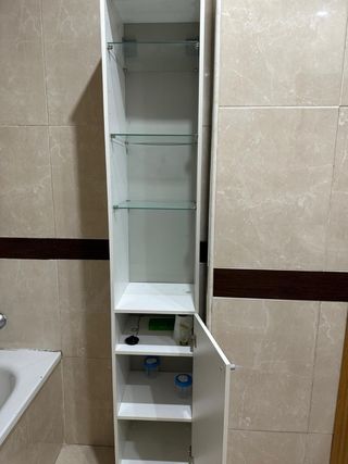 Mueble de baño alto blanco