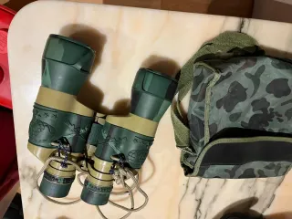 Prismáticos camuflaje con funda