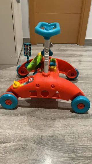 Andador bebé con actividades