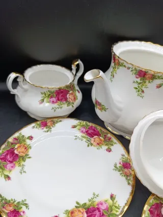 Juego de té Royal Albert Old Country Roses