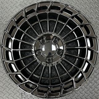 LLANTAS MOD. 299 MODENA 18 PULGADAS NEGRO. R723672