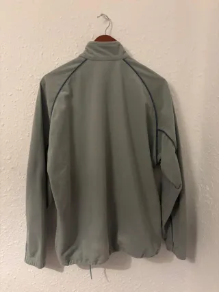 Sudadera Adidas gris y azul de los años 90