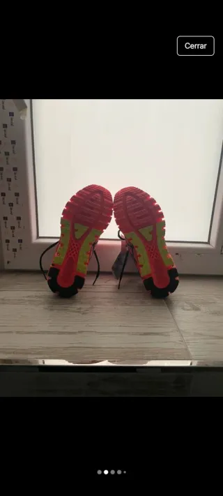 Zapatillas Asics Running Negras y Rojas