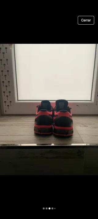 Zapatillas Asics Running Negras y Rojas