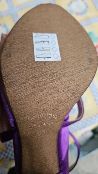 Sandali viola Square con cinturino