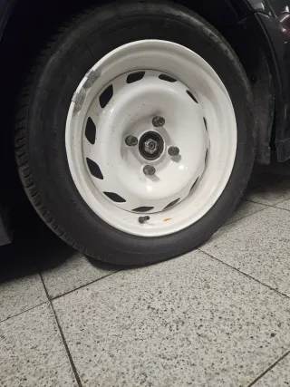 Llantas 106 rally con neumaticos goodyear