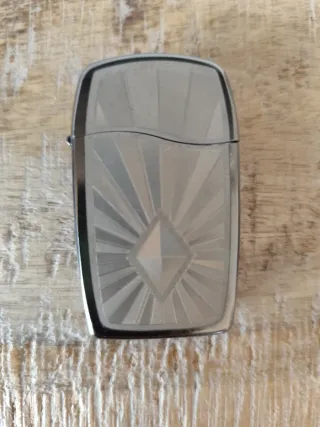 Zippo BLU High Polish Chrome Accendino a Gas