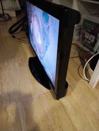 Televisión 32" Sharp Serie AQUOS.