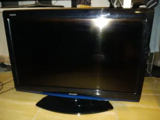 Televisión 32" Sharp Serie AQUOS.