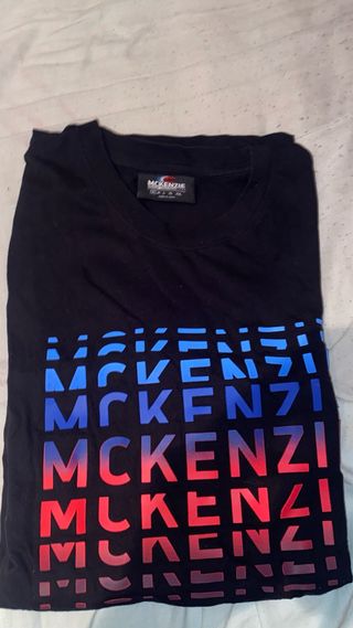 Camiseta McKenzie Negra Degradado