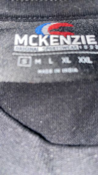 Camiseta McKenzie Negra Degradado