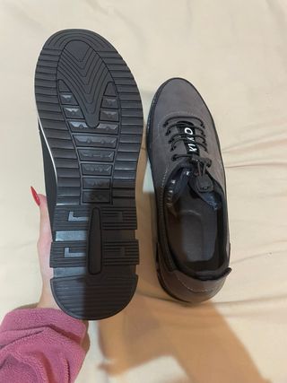 Mocasines grises y negros talla 45