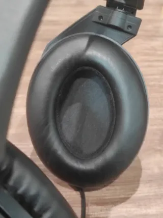 Auriculares Sennheiser HD 200 Pro