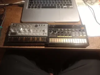 Korg Volca Beats y Volca Bass