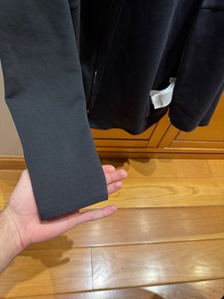 Chaqueta Under Armour Negra con Capucha