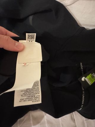 Chaqueta Under Armour Negra con Capucha