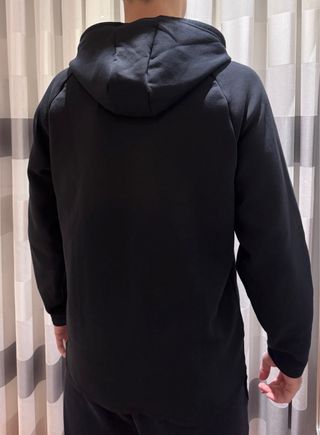 Chaqueta Under Armour Negra con Capucha