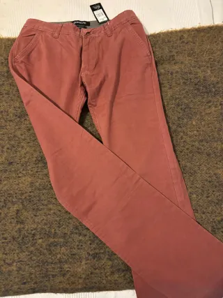 Pantalón chino Quiksilver color coral