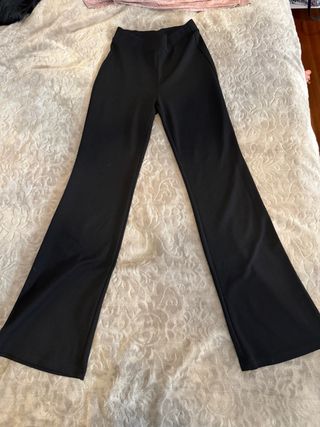Pantalón negro Stradivarius Talla XXS