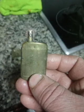 Mechero antiguo bronce chispa