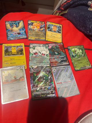 Lote Cartas Pokémon: Pikachu, Rayquaza VMAX, Pawmo