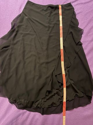 Falda larga negra con volantes