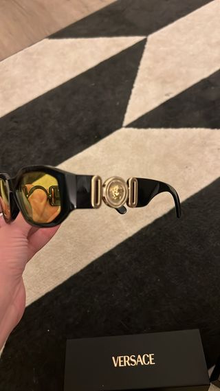 Gafas de sol Versace VE4361 GB1/85 lente amarillo