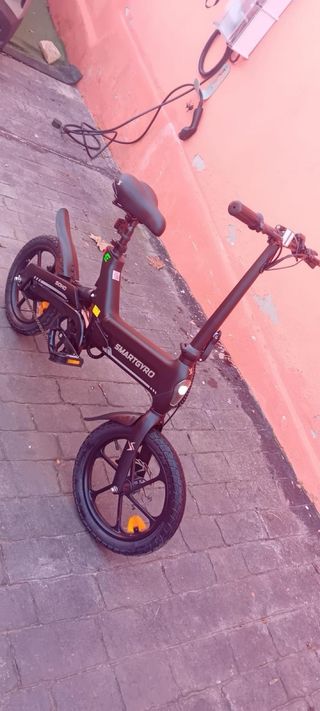 Bicicleta Eléctrica Plegable SmartGyro Ebike Soho
