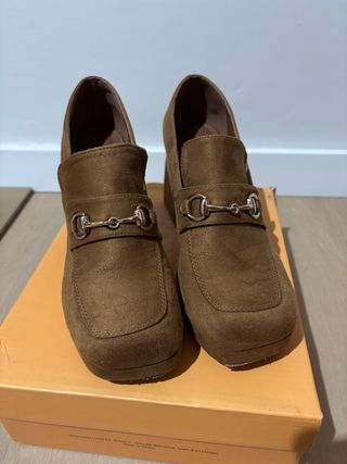 Mocasines de tacón marrones