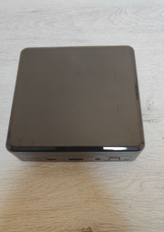 Intel NUC i3 10Gen 8GB RAM 250GB SSD