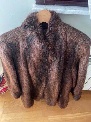 Abrigo de pelo marrón