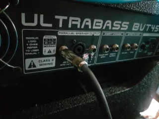 Cabezal Bajo Behringer BVT4500H