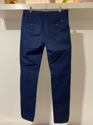 Pantalón chino azul marino chico/hombre