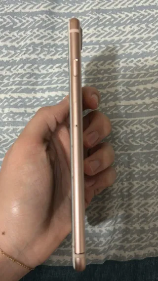 iPhone 8 Plus Oro Rosado