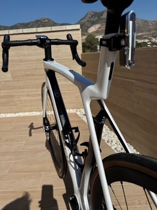 Bicicleta Trek Madone 8 Carbono SL6